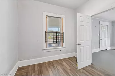 942 E 79th Street, Loveland, OH 44103 - Photo 8