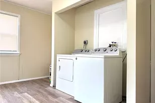1733 Robindale St, Wickliffe, OH 44092 - Photo 12