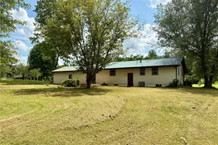 950 Federal Rd, Little Hocking, OH 45742 - Photo 8
