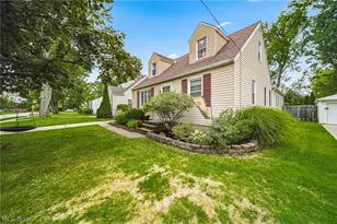 37301 Park Ave, Willoughby, OH 44094 - Photo 2