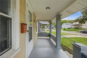 975 Corwin Ave, Akron, OH 44310 - Photo 4