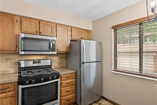 2254 Pine Top Ct, Coventry, OH 44319 - Photo 12