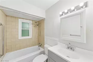 1994 Pinewood Dr, Brunswick, OH 44212 - Photo 6