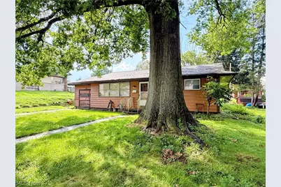 846 2nd Street SE, New Philadelphia, OH 44663 - Photo 2