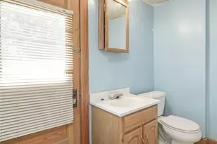 2261 8th St SW, Akron, OH 44314 - Photo 18