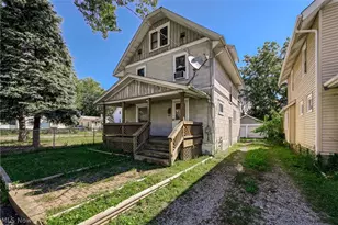 2261 8th St SW, Akron, OH 44314 - Photo 2