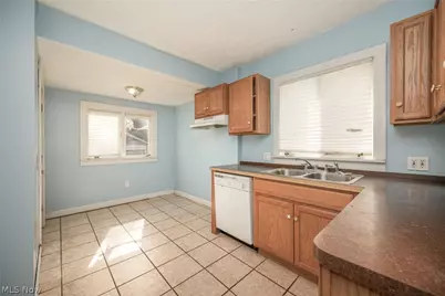 2261 8th Street SW, Akron, OH 44314 - Photo 6