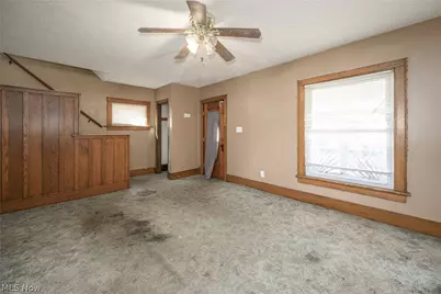2261 8th Street SW, Akron, OH 44314 - Photo 10