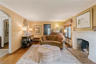 22499 Calverton Rd, Huber Heights, OH 44122 - Photo 8