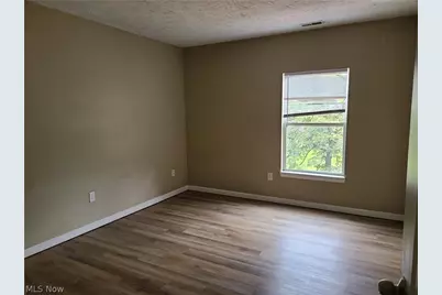628 Sumner Street #DOWN, Akron, OH 44311 - Photo 4