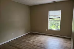 628 Sumner St, Akron, OH 44311 - Photo 4