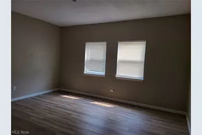 628 Sumner Street #DOWN, Akron, OH 44311 - Photo 6