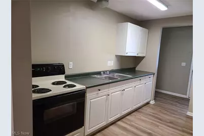 628 Sumner Street #DOWN, Akron, OH 44311 - Photo 2