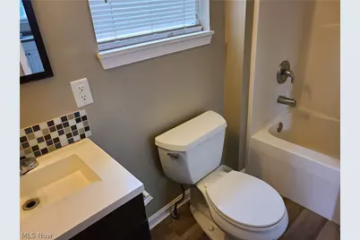 628 Sumner Street #DOWN, Akron, OH 44311 - Photo 12