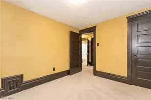 258 Oberlin Ct, Akron, OH 44311 - Photo 18