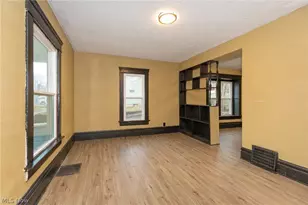 258 Oberlin Ct, Akron, OH 44311 - Photo 2