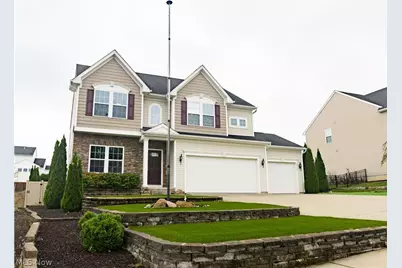 6212 Hadleigh Avenue SW, Massillon, OH 44646 - Photo 2