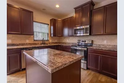6212 Hadleigh Avenue SW, Massillon, OH 44646 - Photo 12