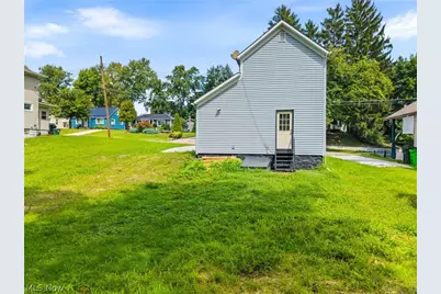 918 Raymond Avenue, Barberton, OH 44203 - Photo 20