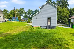 918 Raymond Ave, Barberton, OH 44203 - Photo 20