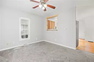 918 Raymond Ave, Barberton, OH 44203 - Photo 6