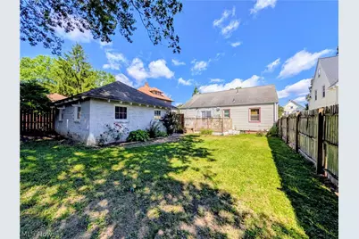 311 Liberty St W, Ashland, OH 44805 - Photo 2