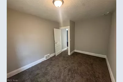 11313 Continental Avenue, Loveland, OH 44104 - Photo 4