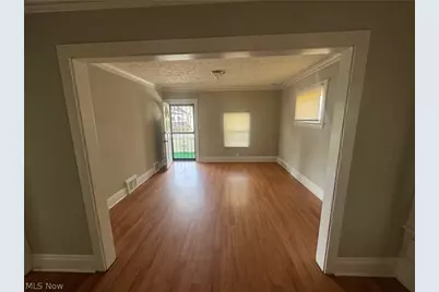 11313 Continental Avenue, Loveland, OH 44104 - Photo 2