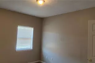 634 Sumner St, Akron, OH 44311 - Photo 8