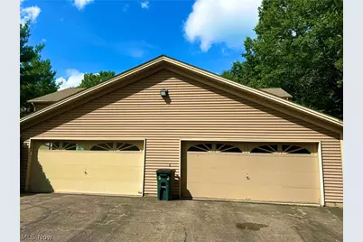 1306 Fox Run Drive, Boardman, OH 44512 - Photo 2
