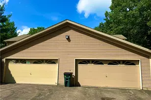 1306 Fox Run Dr, Boardman, OH 44512 - Photo 2