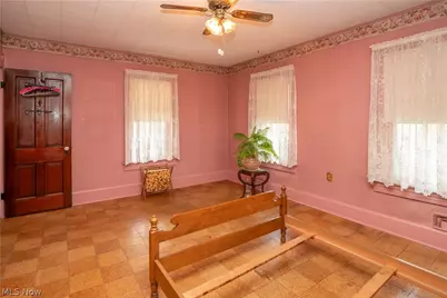 226 9th Street NE, Massillon, OH 44646 - Photo 32