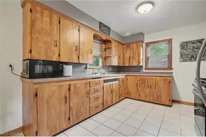 4710 Grover Drive, Youngstown, OH 44512 - Photo 8