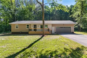 1075 River Rd, Lake Milton, OH 44429 - Photo 2