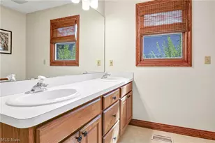 1820 Hampton Run, Grandview Heights, OH 44147 - Photo 32