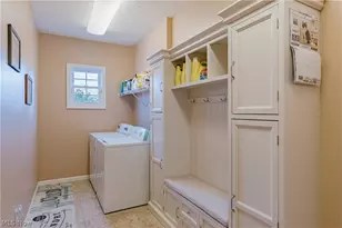 9185 Stonebriar Ln, North Ridgeville, OH 44039 - Photo 20