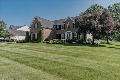 9185 Stonebriar Lane, North Ridgeville, OH 44039 - Photo 2