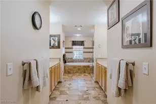 9185 Stonebriar Ln, North Ridgeville, OH 44039 - Photo 26