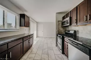 24360 Uppingham Rd, Huber Heights, OH 44146 - Photo 6