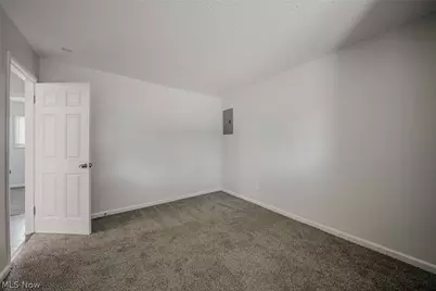 24360 Uppingham Road, Huber Heights, OH 44146 - Photo 14
