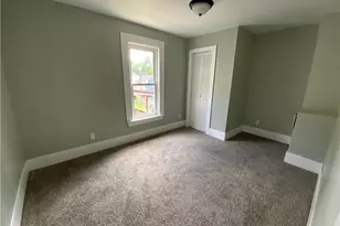 946 Bank St, East Liverpool, OH 43920 - Photo 8