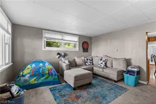 226 W 42nd St, Shadyside, OH 43947 - Photo 6