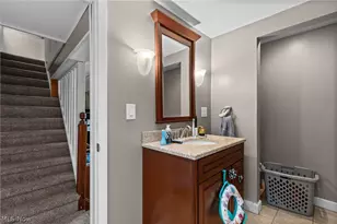 226 W 42nd St, Shadyside, OH 43947 - Photo 12