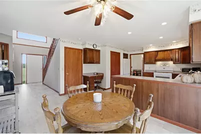 8720 Bechtel Road, Elyria, OH 44035 - Photo 12