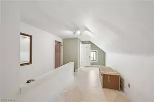 170 Overwood Rd, Akron, OH 44313 - Photo 38