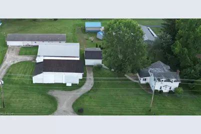 203 N Applecreek Road, Wooster, OH 44691 - Photo 1