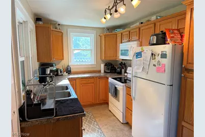 203 N Applecreek Road, Wooster, OH 44691 - Photo 6