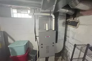 950 Snyder St, Akron, OH 44307 - Photo 24