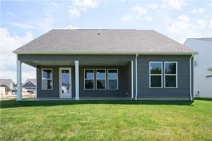 23864 Heatherstone Trl, Columbia Station, OH 44028 - Photo 4