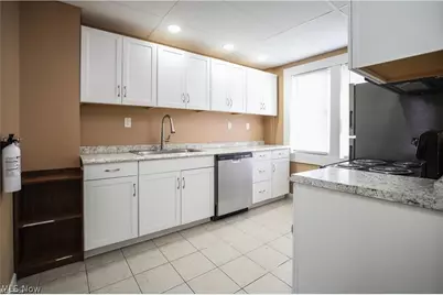 559 E Exchange Street, Akron, OH 44306 - Photo 2